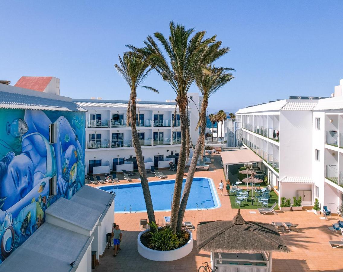 Corralejo Surfing Colors Hotel&Apartments Екстериор снимка