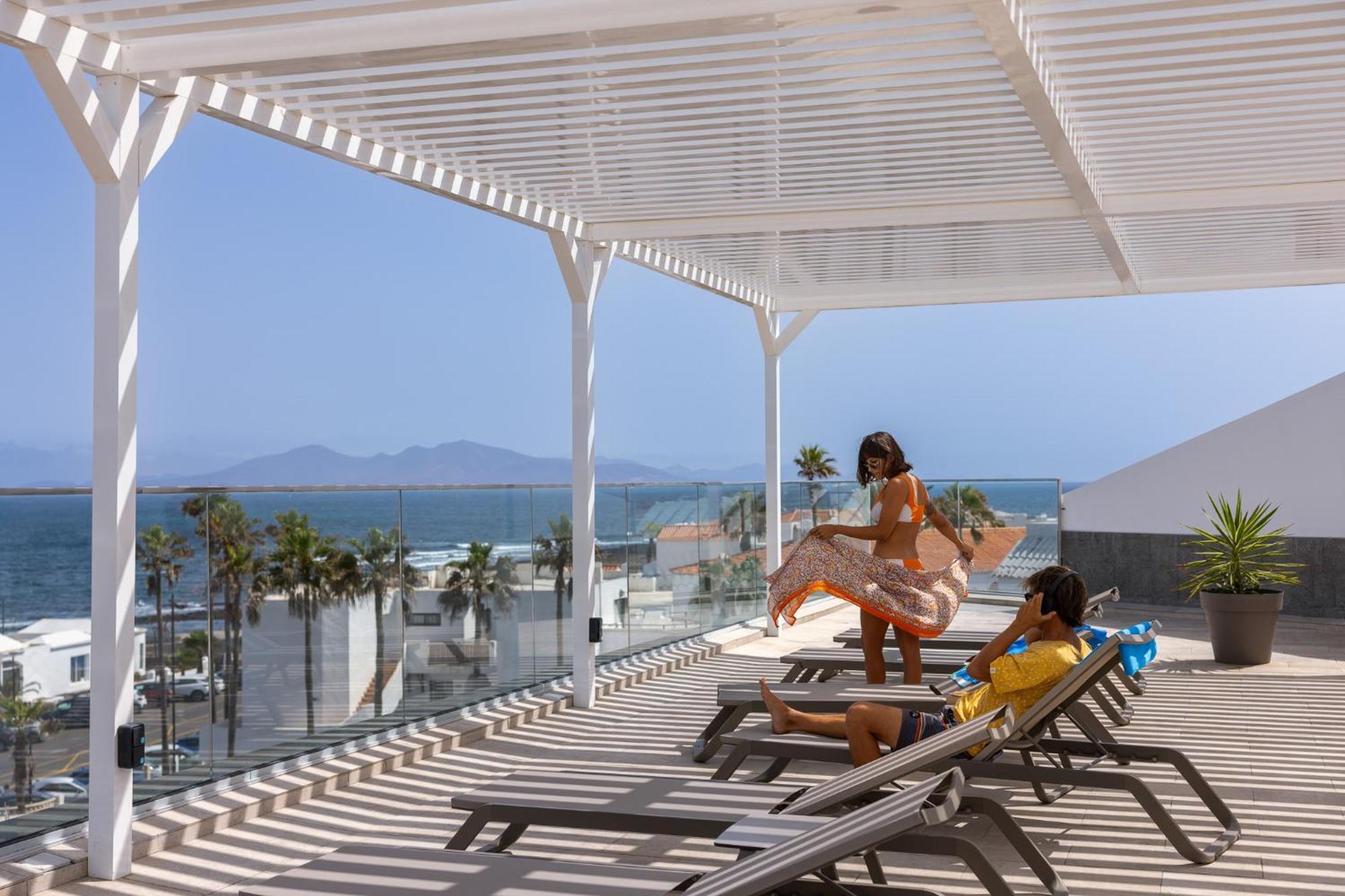 Corralejo Surfing Colors Hotel&Apartments Екстериор снимка