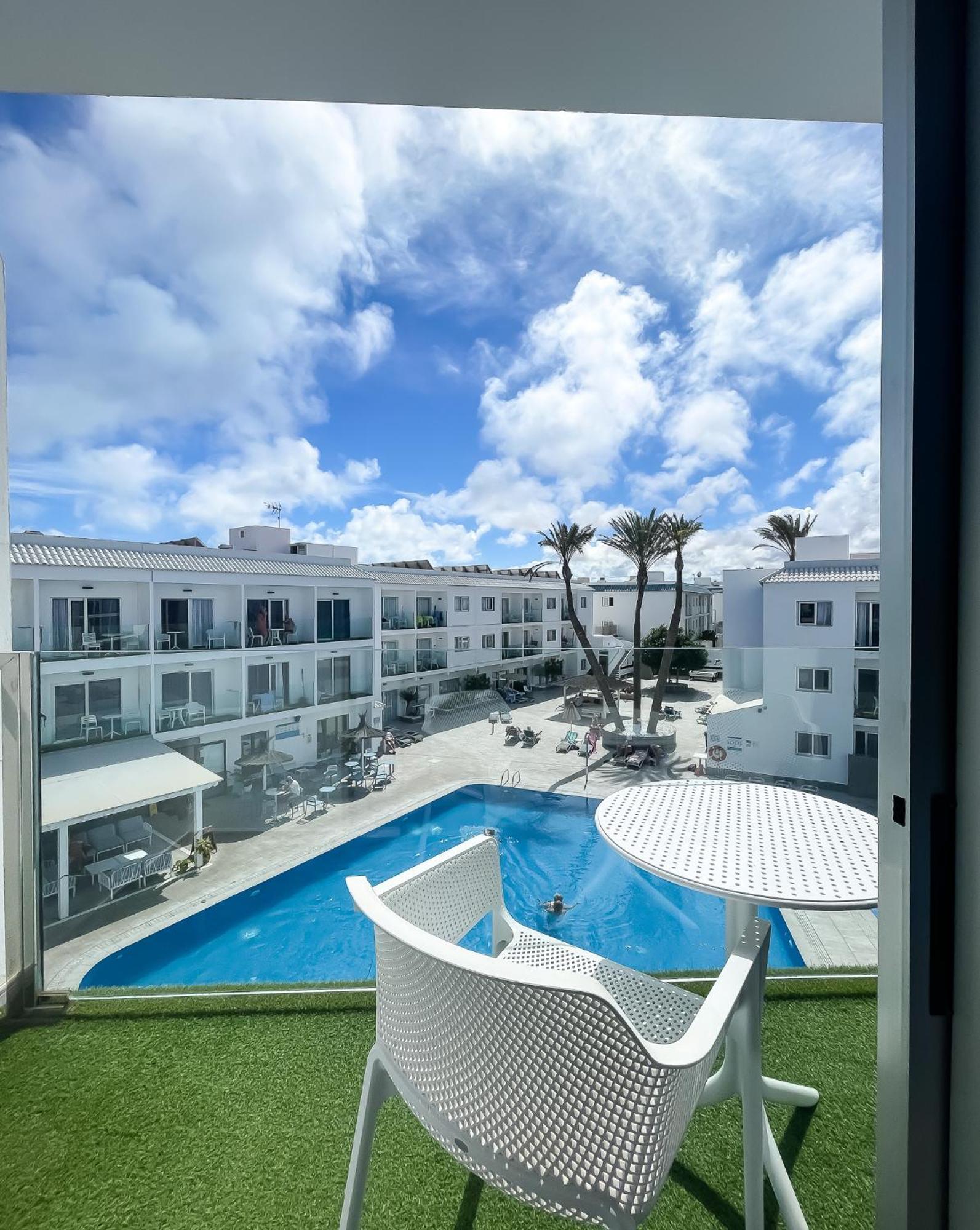 Corralejo Surfing Colors Hotel&Apartments Екстериор снимка