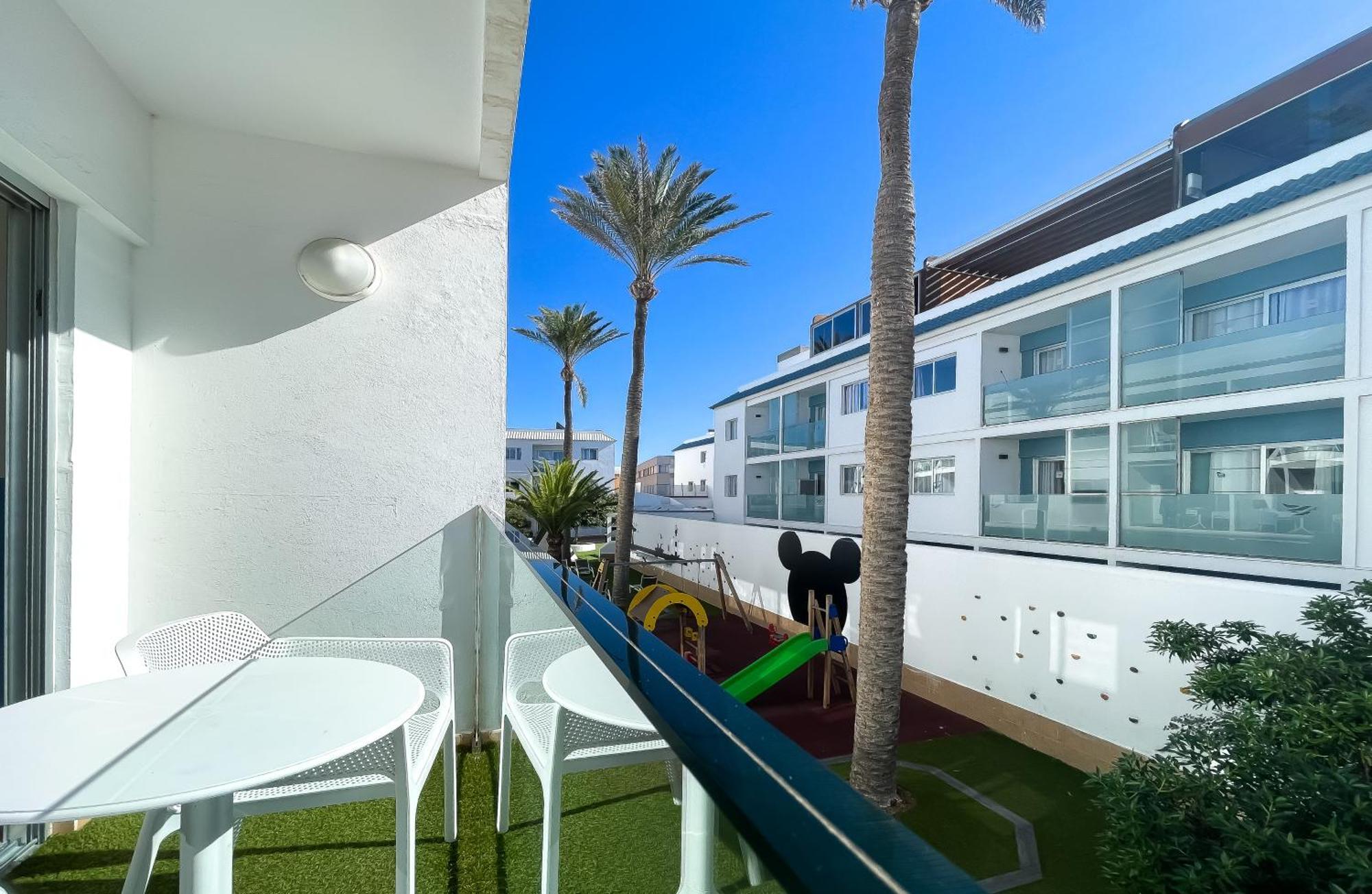 Corralejo Surfing Colors Hotel&Apartments Екстериор снимка